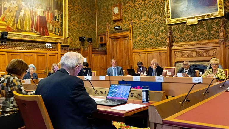 UK Lords Committee Calls for Wider Gambling Advertising Ban